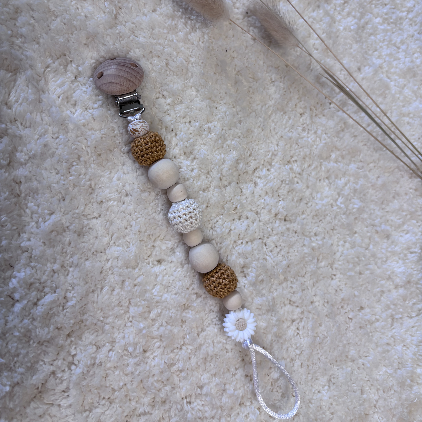 Attache tétine fantaisie – Colorée et pratique