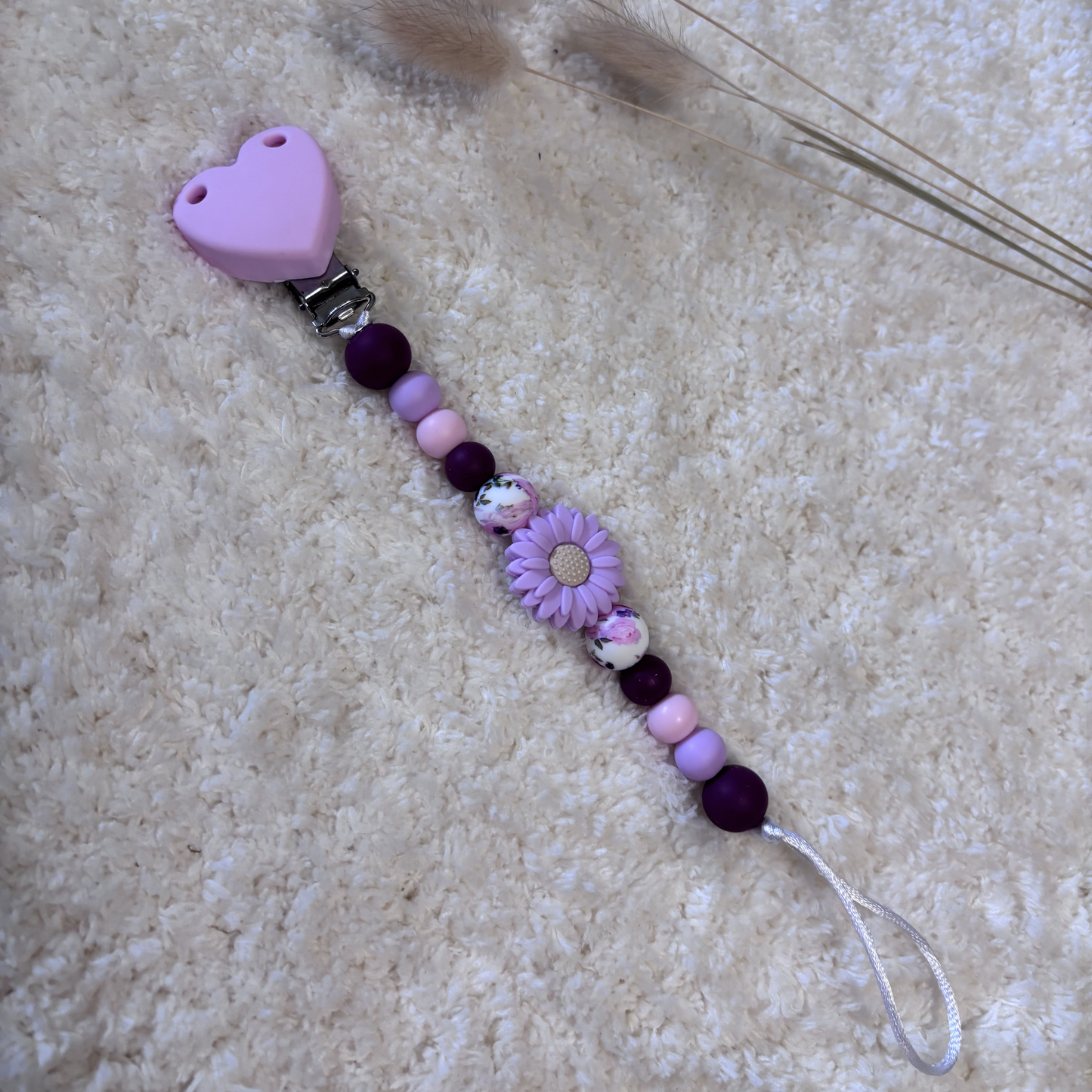 Attache tétine fantaisie – Colorée et pratique